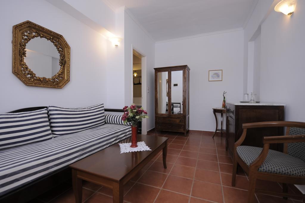 Hotel Papadakis Zambujeira do Mar Oda fotoğraf